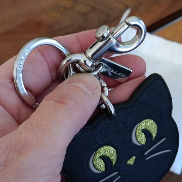 New Coach Black Cat Keychain With Dustbag - Picture 2 of 9